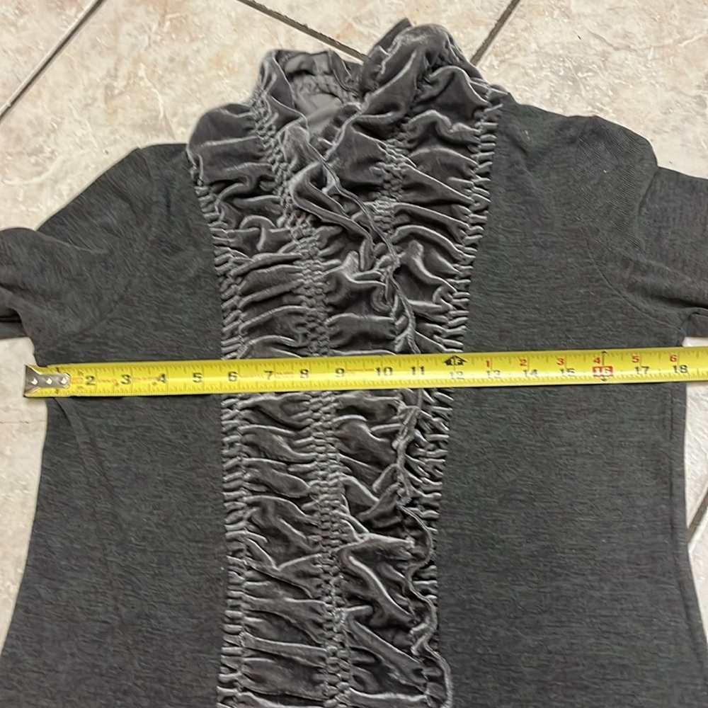 Women’s Gray Ruffled Front Cardigan - Picture 12 of 12